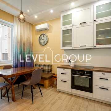 Преображенська вул. (Івана Клименка), 8-Б