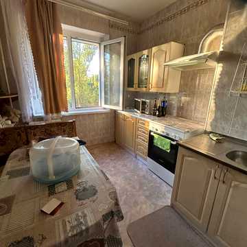 Кримська вул., 84