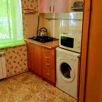 Богатирська вул., 14