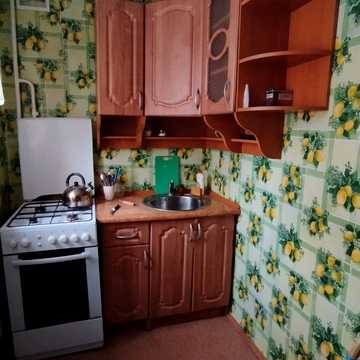 Шкільна вул., 1
