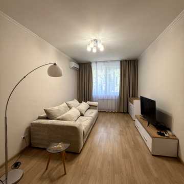 Патріарха Мстислава Скрипника вул. (Миколи Островського), 40