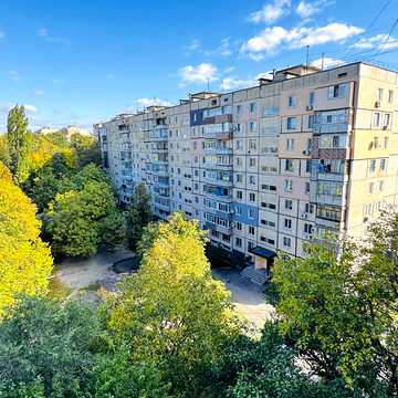 Миколи Світальського вул., 4