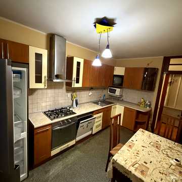 Сержанта Мельничука вул., 1б