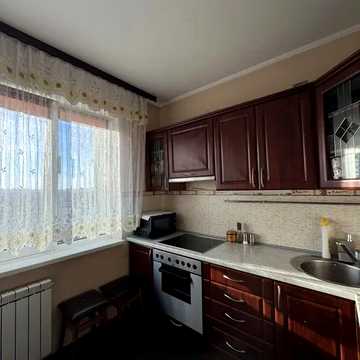 Райдужна вул., 57
