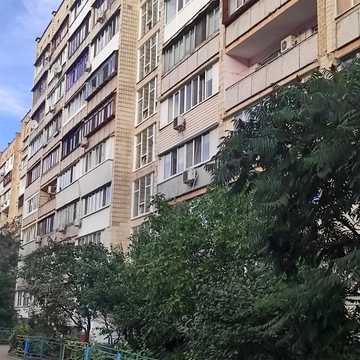 Дмитра Павличка просп. (Маршала Рокосовського), 3