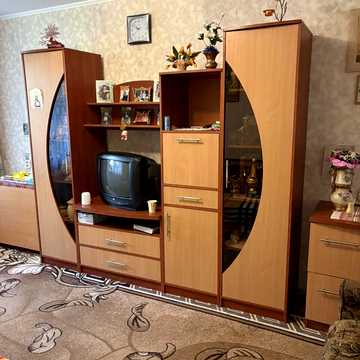 Василя Нікітіна вул., 38