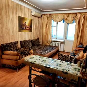 Незалежності вул. (Армійська), 6