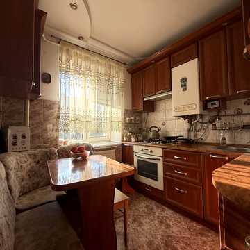 Семидубська вул., 7
