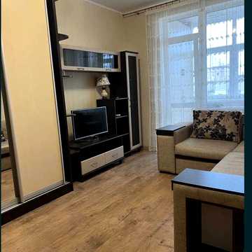 Драгоманова вул., 40-Е