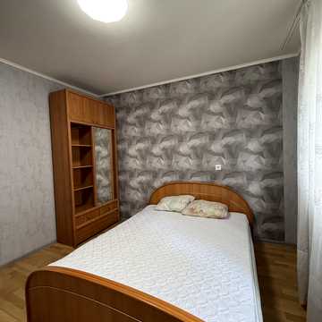Драгоманова вул., 1-Г