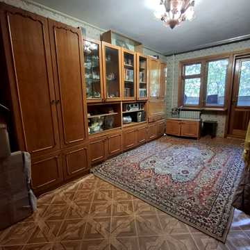 Героїв Крут вул. (Валентини Терешкової), 45