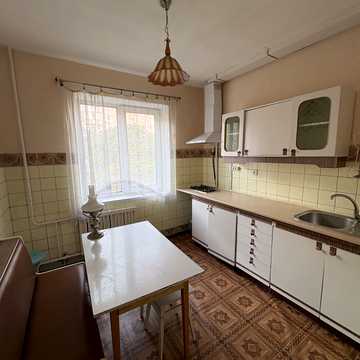 Володимира Івасюка просп. (Героїв Сталінграду), 42-Б