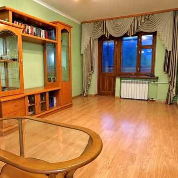 Михайла Грушевського вул. (Котовського), 105