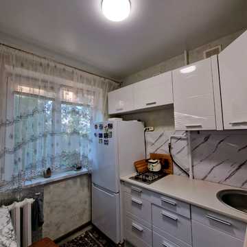 Богдана Хмельницького вул., 20