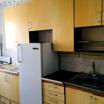 Тростянецька вул., 5