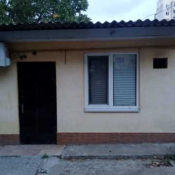 Олександра Свіща вул. (Середня), 50