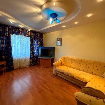 Героїв просп., 23