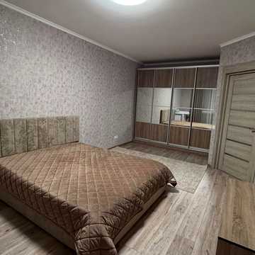 Гурія Бухала вул. (6-та Гвардійська), 13