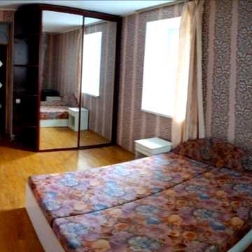 Боголюбова вул., 4