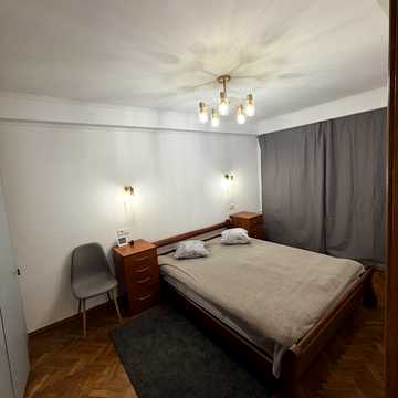 Лесі Українки бульв., 28