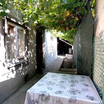 Яружний пров., 4