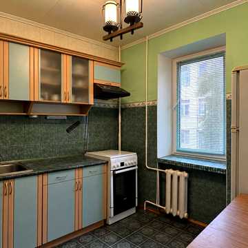 Київська вул., 65