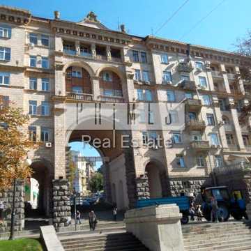 Хрещатик вул. (Kreschatic), 21