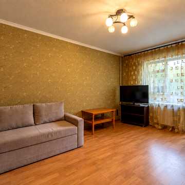 Лариси Руденко вул., 3-Б