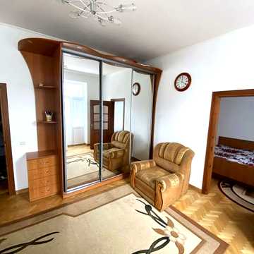 Дубенська вул., 23
