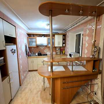 Аерокосмічний просп. (Гагаріна), 252