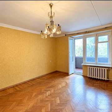 Тіниста вул., 10