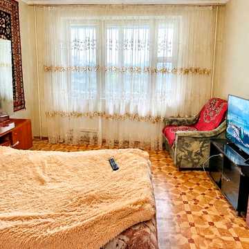 Деміївська вул., 55
