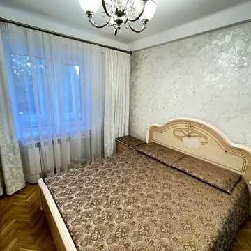 Велика Васильківська вул. (Червоноармійська), 145/1