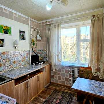 Івана Франка просп. (Карла Маркса), 14