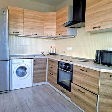Соборності просп. (Возз'єднання), 30-А