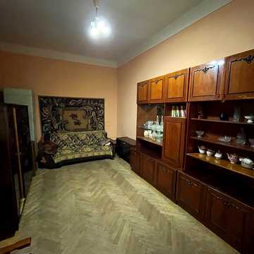 Братів Міхновських вул. (Московська), 22