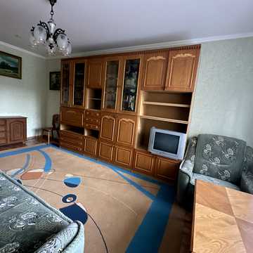 Дубенська вул., 44