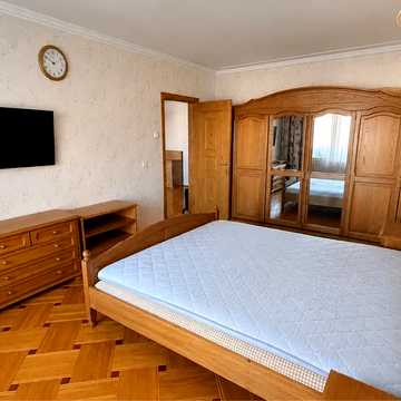 Ореста Васкула вул. (Феодори Пушиної), 8