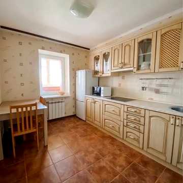 Срібнокільська вул., 20