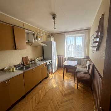 Медична вул., 7
