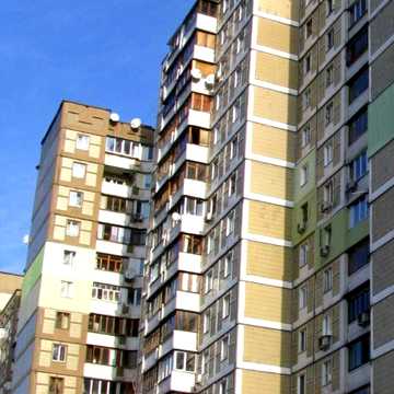 Миколи Ушакова вул., 16