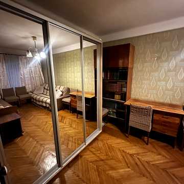 Лесі Українки бульв., 20/22