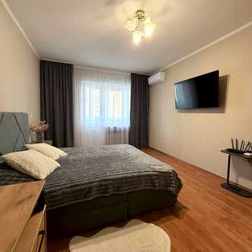 Федора Ернста вул., 12