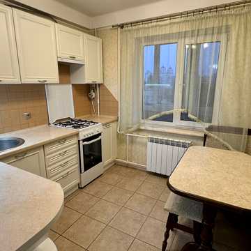 Оболонський просп., 12