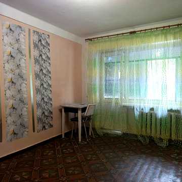 Батумська вул., 14