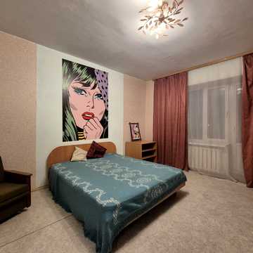Анни Ахматової вул., 31