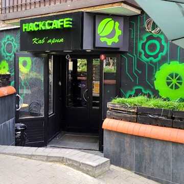 Полтавська вул., 3