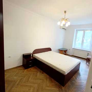 Київська вул., 26