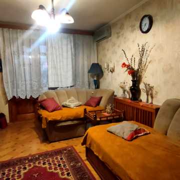 Довженка вул., 5а