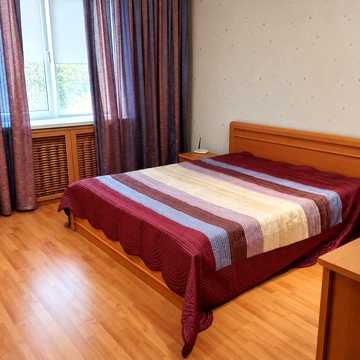 Героїв просп., 45